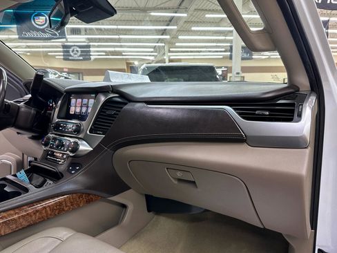 Used 2018 Chevrolet Suburban Premier image 45