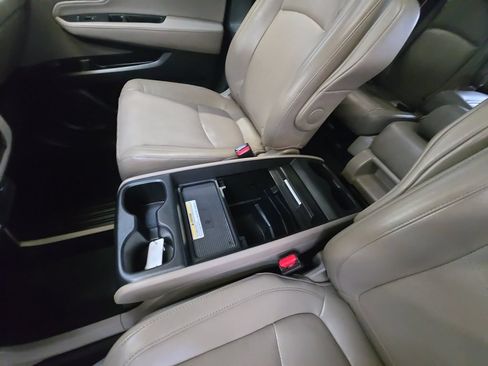 Used 2019 Honda Odyssey Elite image 33
