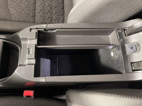 Used 2024 Chevrolet Equinox LT image 25