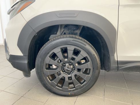 Used 2023 Honda Passport EX-L image 12