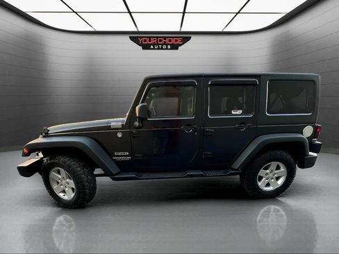 Used 2015 Jeep Wrangler Unlimited Sport w/ Quick Order Package 24S AWD/4WD image 8