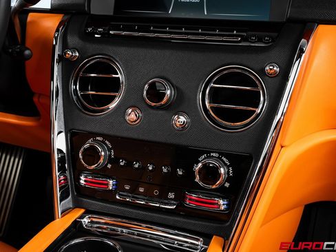 Used 2022 Rolls-Royce Cullinan image 29