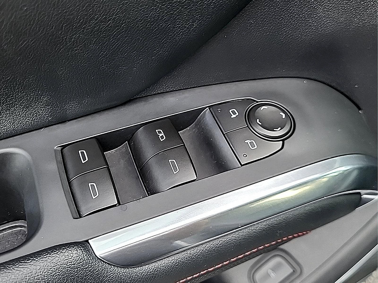 Used 2024 Chevrolet Traverse Z71 w/ Enhanced Driving Package AWD/4WD image 14