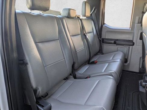 Used 2022 Ford F250 XL w/ Power Equipment Group image 18