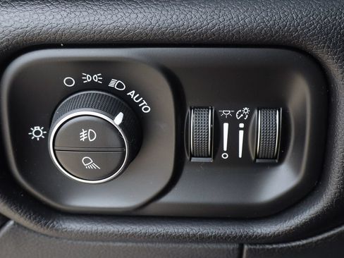 Used 2022 RAM 2500 Laramie AWD/4WD image 24