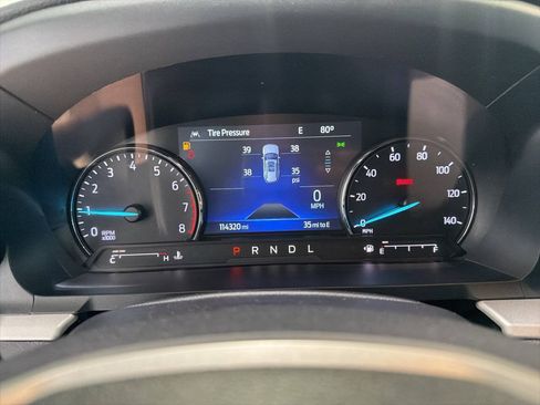 Used 2023 Ford Explorer XLT AWD/4WD image 12