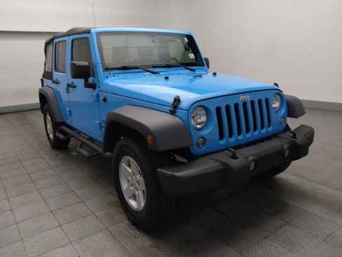 Used 2018 Jeep Wrangler Unlimited Sport S AWD/4WD image 13