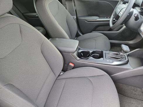 New 2026 Kia K4 FWD image 10
