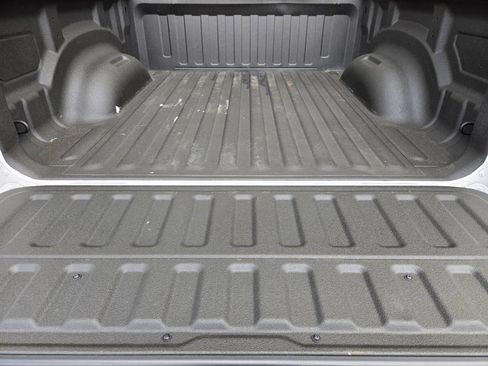Used 2025 RAM 1500 Laramie w/ Laramie Southwest Edition AWD/4WD image 29
