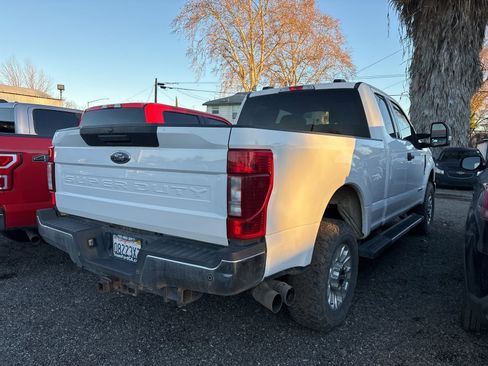 Used 2020 Ford F250 XLT w/ XLT Value Package image 4