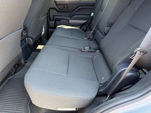 Used 2025 Toyota 4Runner SR5 RWD image 11