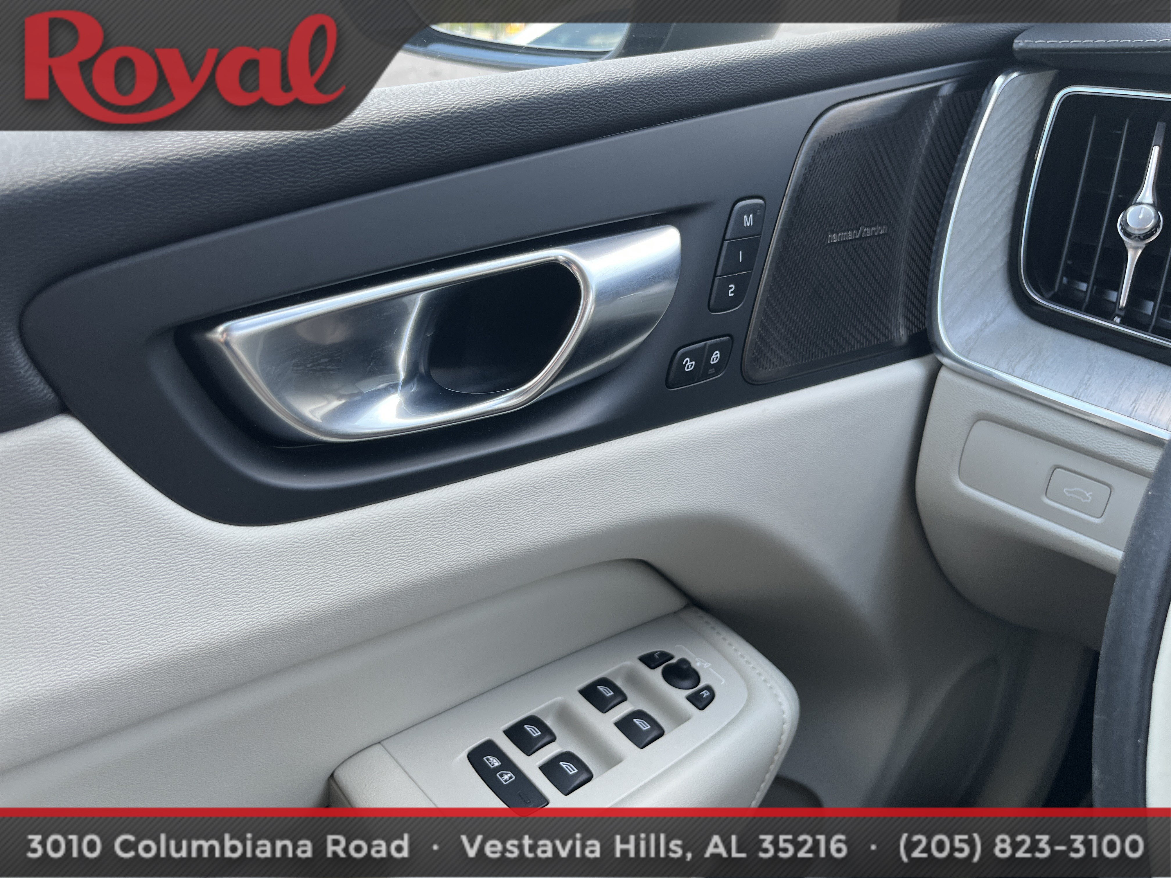 Certified 2025 Volvo XC60 B5 Ultra w/ Protection Package Premier AWD/4WD image 22