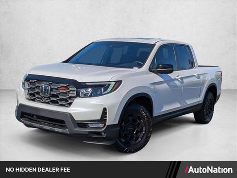 Used 2025 Honda Ridgeline TrailSport image 1