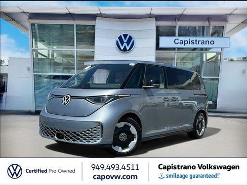 Certified 2025 Volkswagen ID. Buzz Pro S Plus RWD image 1