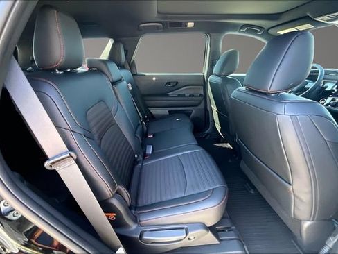 New 2026 Nissan Pathfinder Rock Creek w/ Rock Creek Premium Package AWD/4WD image 9