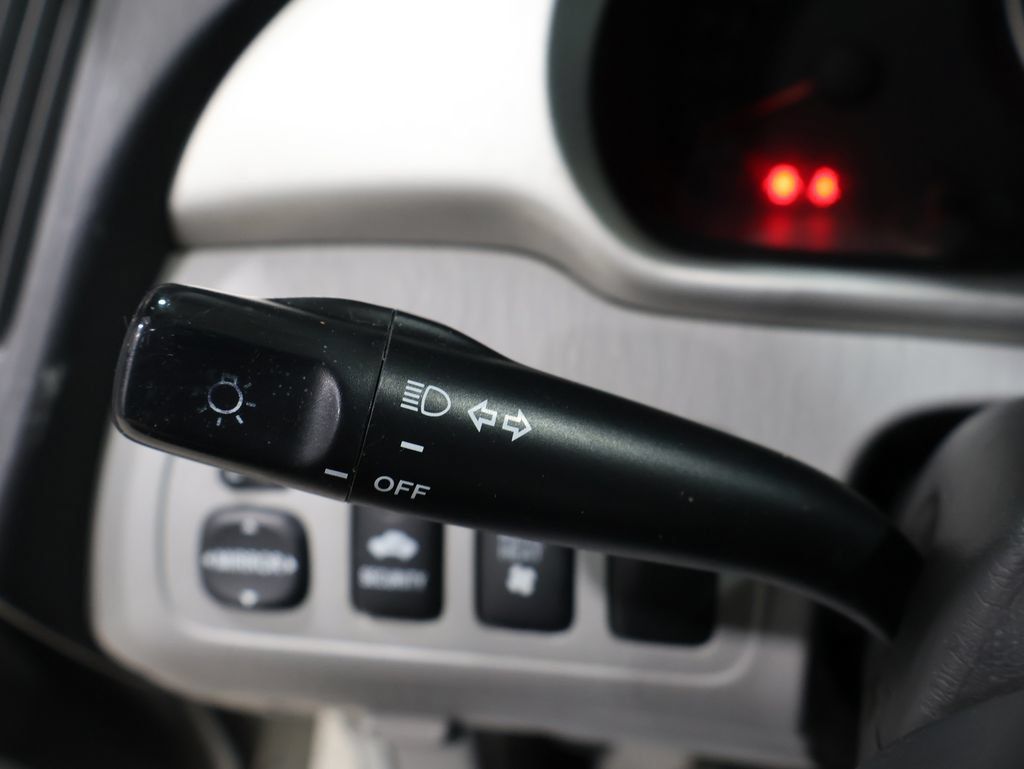 Used 2004 Toyota Highlander 4WD V6 image 29