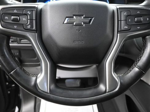 Used 2023 Chevrolet Suburban Z71 w/ Luxury Package image 15