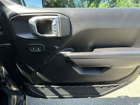 Used 2021 Jeep Wrangler Unlimited Sport AWD/4WD image 23