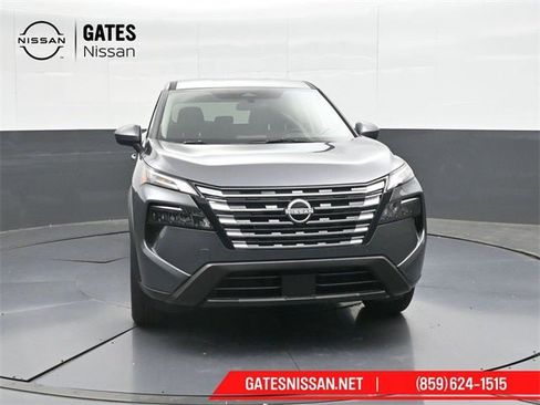 New 2026 Nissan Rogue SV image 5