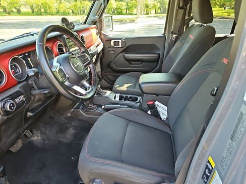 Used 2020 Jeep Gladiator Rubicon w/ LED Lighting Group AWD/4WD image 19