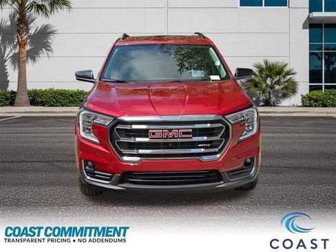 Used 2022 GMC Terrain AT4 w/ Infotainment Package II image 3