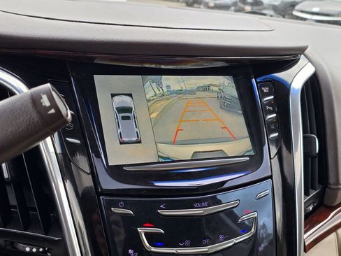 Used 2015 Cadillac Escalade ESV Luxury AWD/4WD image 22