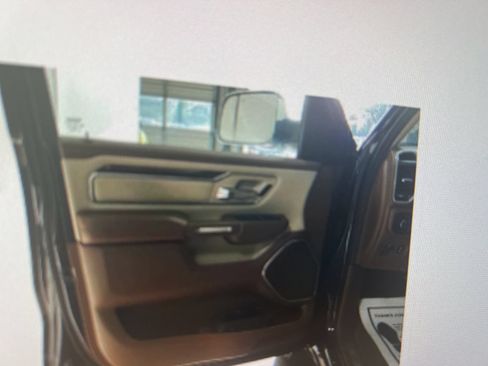 Used 2020 RAM 1500 Laramie AWD/4WD image 15