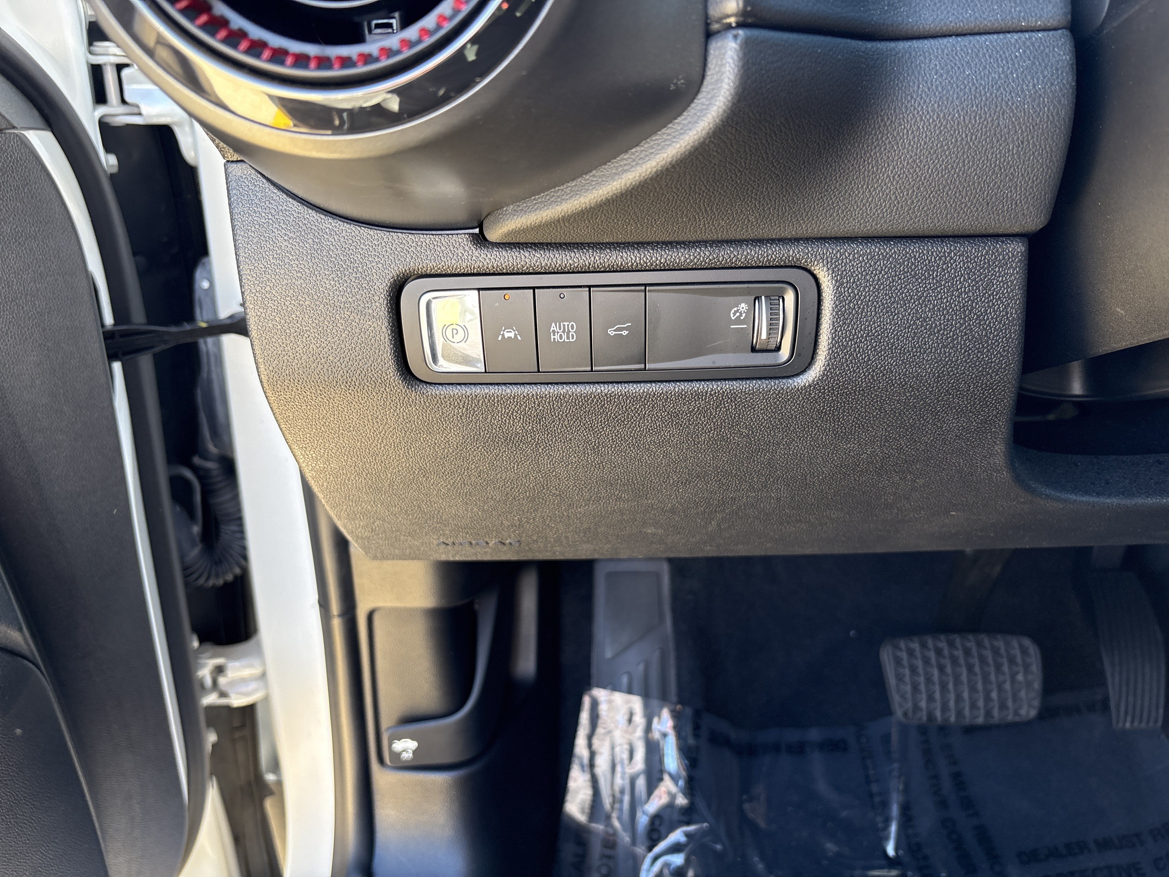 Used 2024 Chevrolet Equinox EV RS FWD image 2