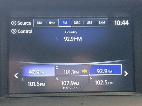 Used 2019 INFINITI QX30 Sport FWD image 25