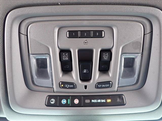Used 2023 GMC Sierra 2500 Denali w/ Denali Black Diamond Edition AWD/4WD image 24