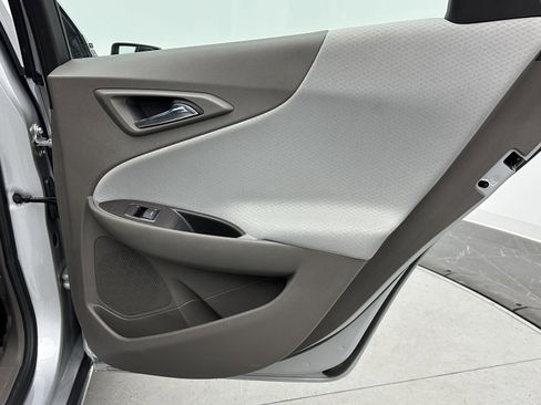 Used 2021 Chevrolet Malibu LT image 32