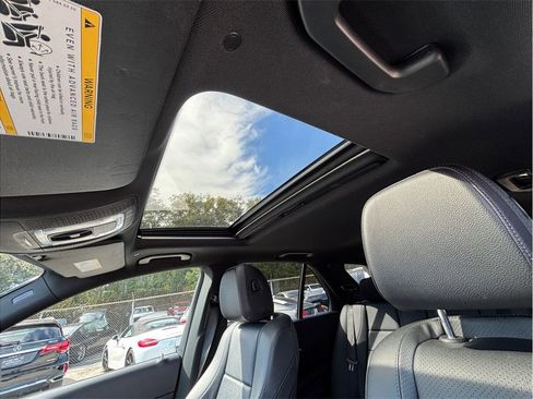 Used 2021 Mercedes-Benz GLE 350 GLE 350 4MATIC Sport Utility 4 w/ Premium Package image 40