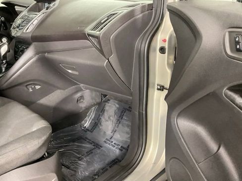 Used 2015 Ford Transit Connect XLT image 15