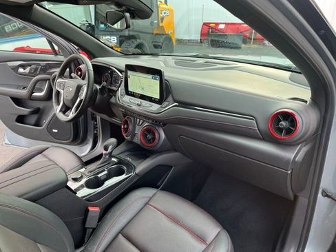Used 2023 Chevrolet Blazer RS w/ Enhanced Convenience Package image 19