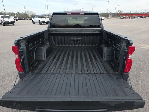 Used 2021 Chevrolet Silverado 1500 LT image 9