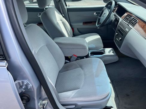 Used 2005 Buick LaCrosse CX w/ Silver Convenience Package FWD image 9