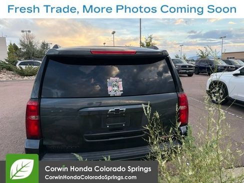 Used 2020 Chevrolet Suburban LT w/ RST Edition AWD/4WD image 4