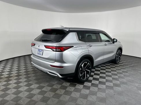 Used 2022 Mitsubishi Outlander SE AWD/4WD image 28