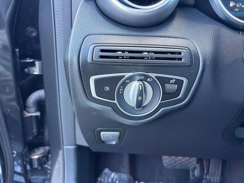 Used 2021 Mercedes-Benz GLC 300 4MATIC image 19