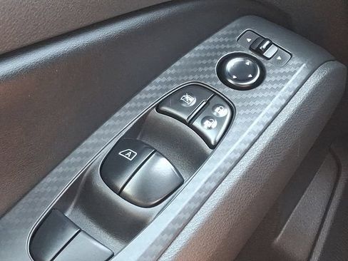 Used 2024 Nissan Altima 2.5 SV FWD image 24