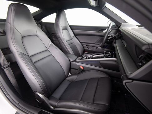 Certified 2024 Porsche 911 Carrera image 45