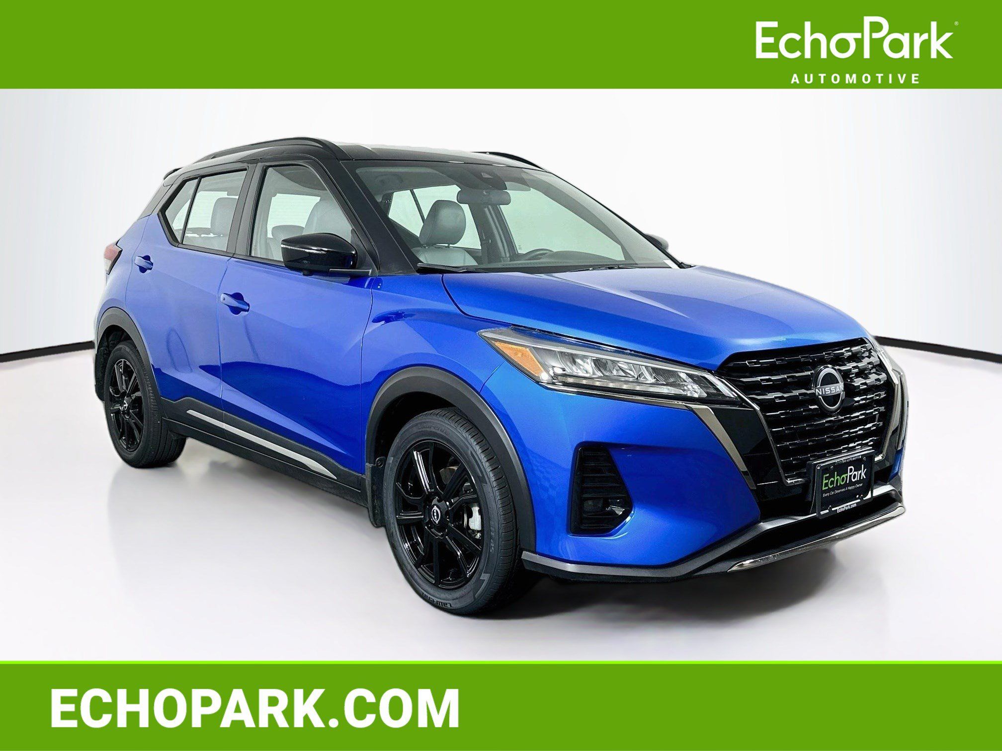 Used 2024 Nissan Kicks SR w/ SR Premium Package FWD image 1