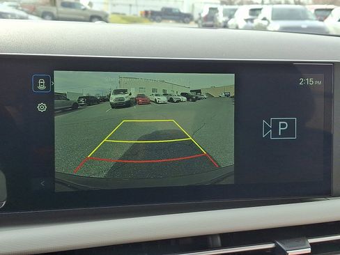 Certified 2025 Hyundai Tucson SE image 18