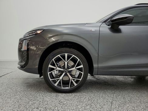 New 2026 Audi Q3 quattro 2.0T AWD/4WD image 15