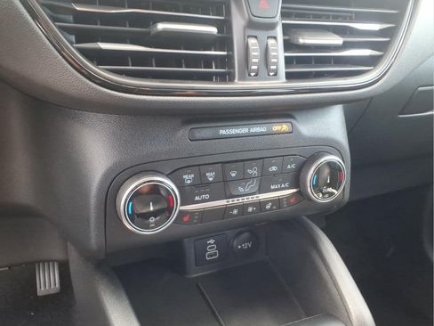 Used 2025 Ford Escape ST-Line Select AWD/4WD image 17