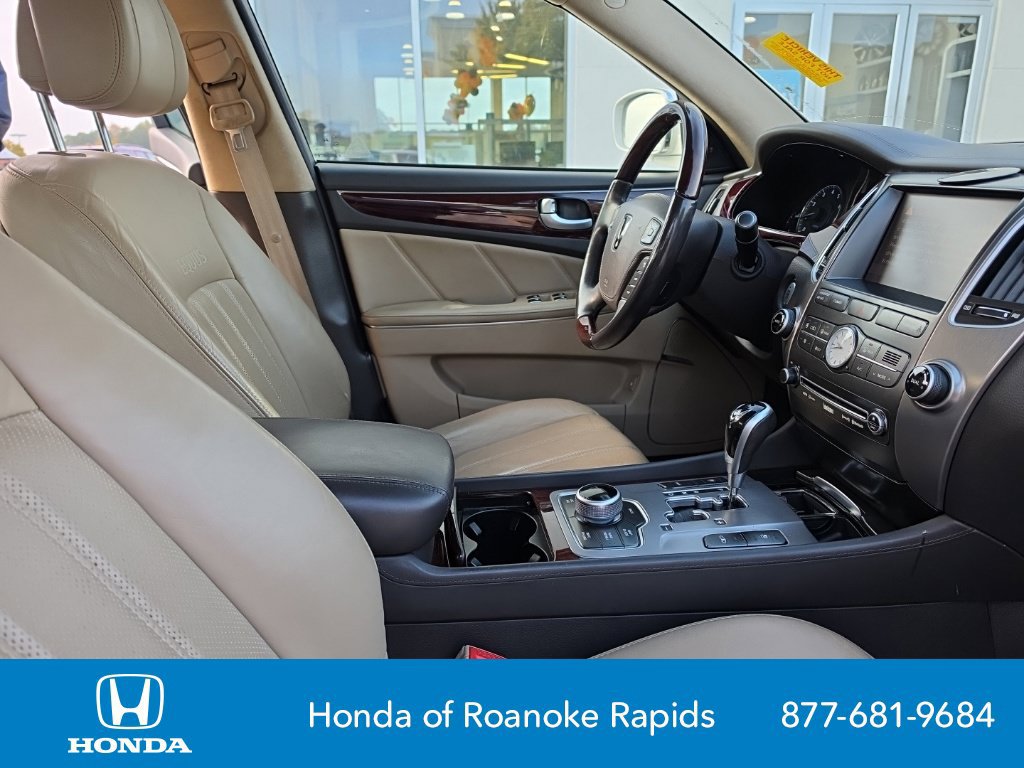 Used 2012 Hyundai Equus Signature RWD image 15