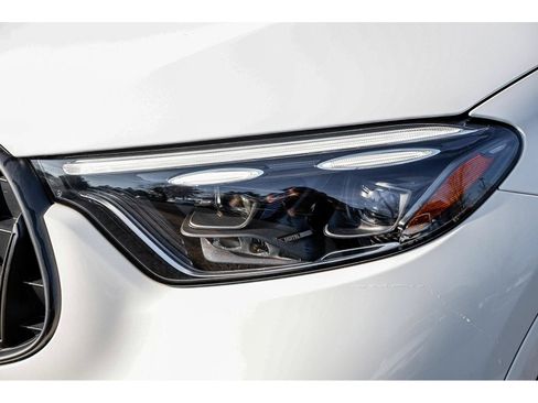 Used 2024 Mercedes-Benz GLC 43 AMG 4MATIC image 7
