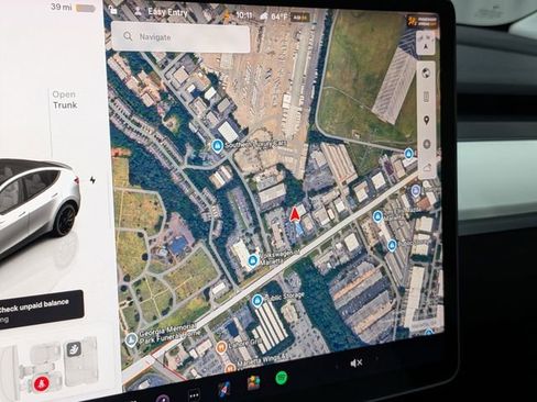 Used 2022 Tesla Model Y Performance image 15