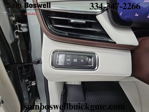 New 2026 Buick Enclave Avenir w/ Super Cruise Package FWD image 28