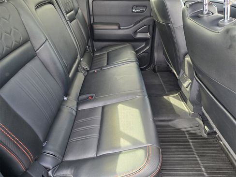 Used 2023 Nissan Frontier PRO-4X w/ Pro-4X Premium Package image 30